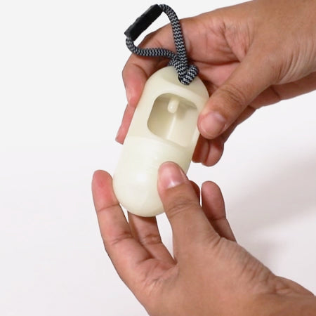 Poop Bag Dispenser 2.0 phosphorescent